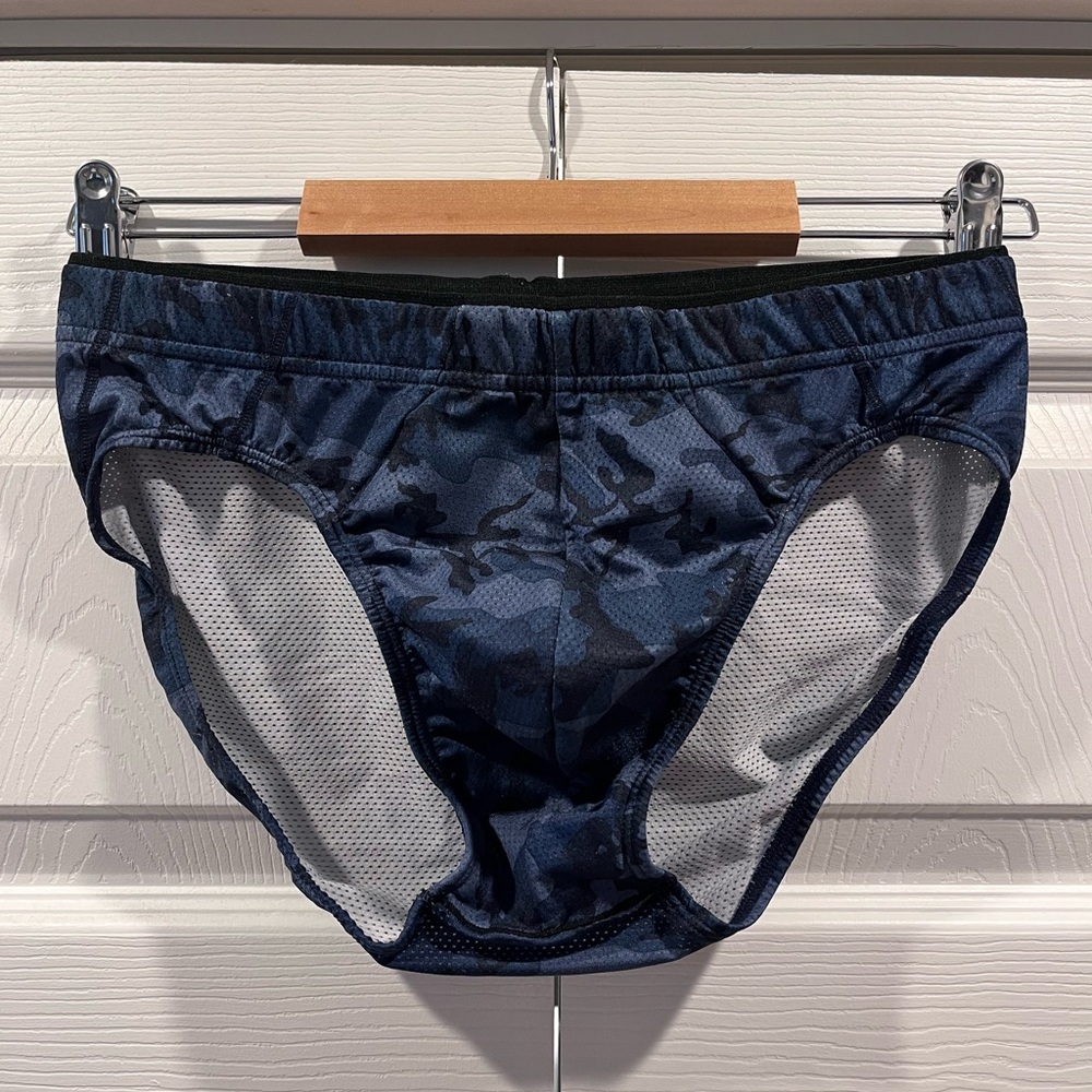 2xist navy camo hip brief medium